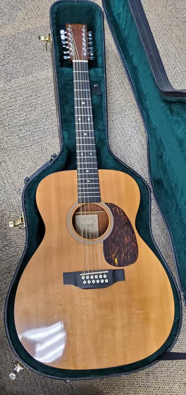 Martin J1216GT 2006 Solid Spruce Top, Solid Mahogany sides and back image 1