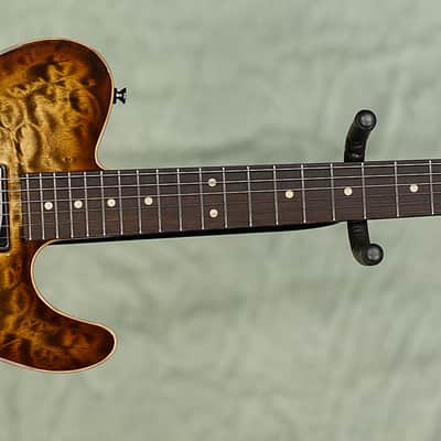 Anderson Top T Mocha Burst On Quilt Maple image 2