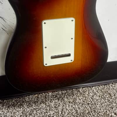 Fender American Standard Stratocaster with Maple Fretboard 2009 - 3-Color Sunburst image 5
