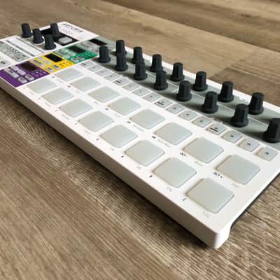 Arturia BeatStep Pro w/ Original Box & All Accessories (Read) image 13