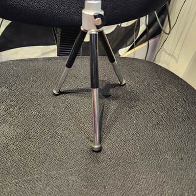 Unbranded Tripod Stand  - Black/Silver image 3
