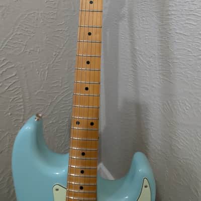 Fender Noventa Stratocaster 2021 - 2023 - Daphne Blue hardshell case image 5