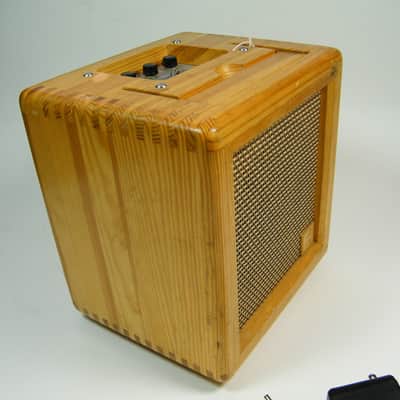 Electro Harmonix Freedom Amp-Handcrafted Pine w/ Power Supply-Rechargeable Battery 1990's image 4