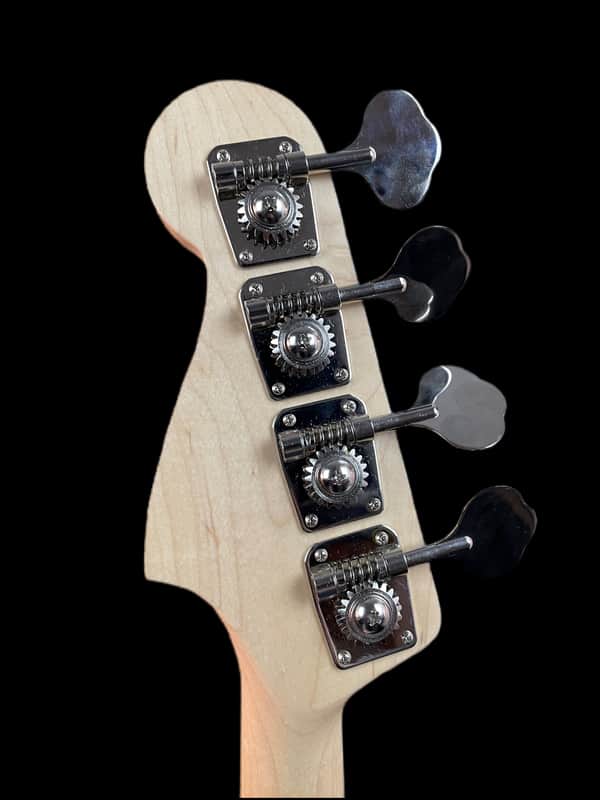 Fender Aerodyne Jazz Bass Made in Japan in Vintage White | Reverb