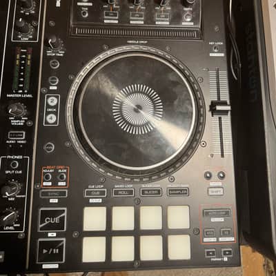 Denon MCX8000 4-Channel Standalone DJ Player / Controller with Travel Case image 3