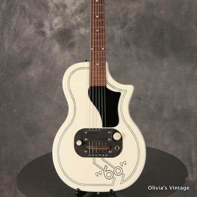 Supro 60 Guitar 1957 White image 2