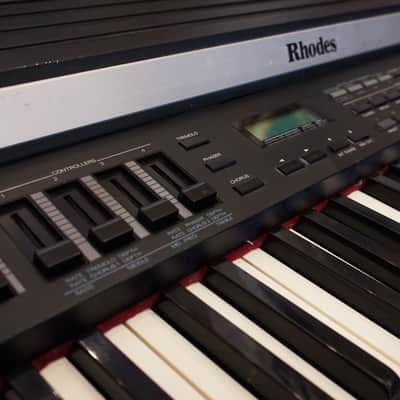 Roland (Rhodes) MK-80 | Weighted-action 88-key Digital Piano image 3