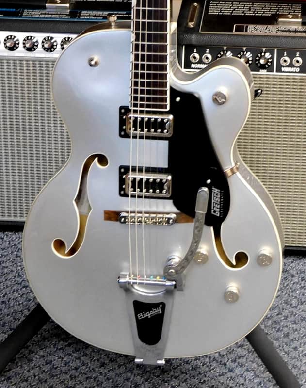 2022 Gretsch G5420T Electromatic Hollowbody Single-cut Electric Guitar w/Bigsby! Airline Silver! VERY NICE!!!