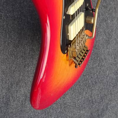 Valley Arts Steve Lukather 1991 - Sunburst Signature Series Limit Editions image 5