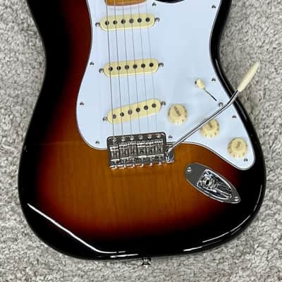 Fender Jimi Hendrix Stratocaster Guitar, Maple Fingerboard, 3-Color Sunburst image 3