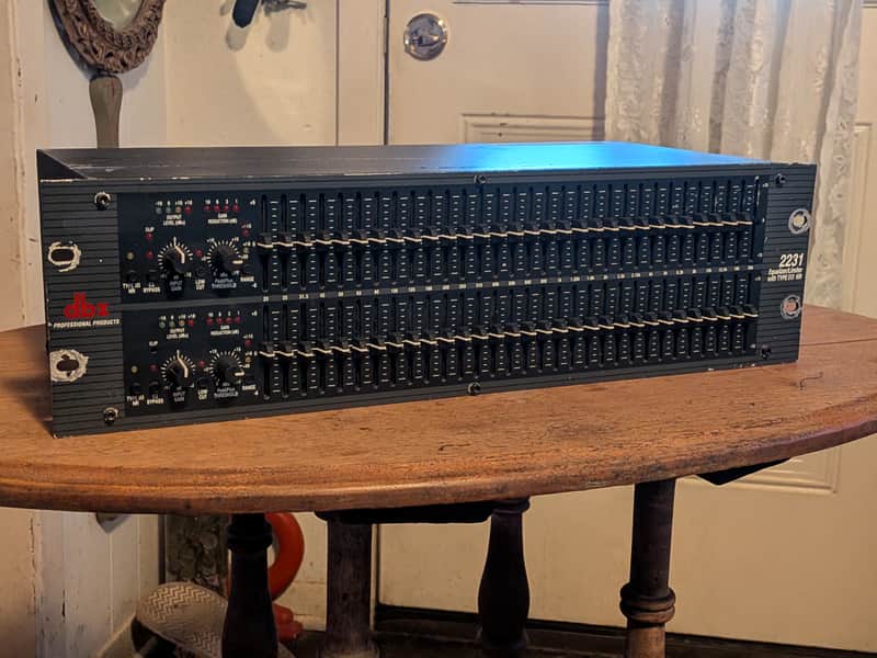 グラフィック・イコライザー DBX 2231 2 本 dbx グラフィック