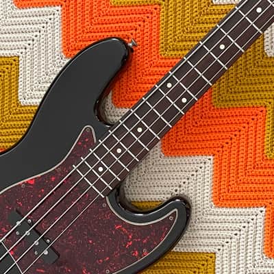 Fender Deluxe Active Jazz Bass - 2001 Very Clean! - Great Workhorse! - Solid Bass for Any Project! - image 4