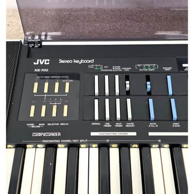 JVC KB-700B - Keyboard - Black And White - Fair w/ Power Supply & Soft Cover image 2