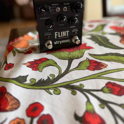 Strymon Flint Reverb and Tremolo V1 2020 - 2021 - Black with Black Knobs image 1