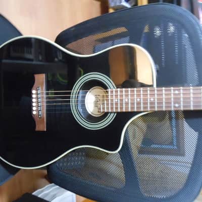 Line 6 Variax 700 acoustic black image 2