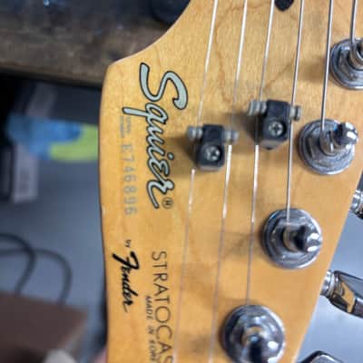 Fender Squier Stratocaster 1987 - Red image 3