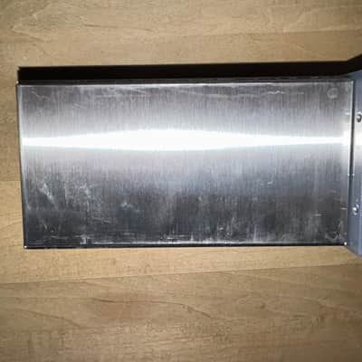 AML ez1073-500 Preamp & EQ image 4