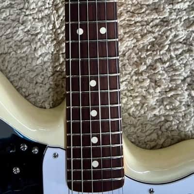 Mint Fender Johnny Marr Jaguar, Rosewood Fingerboard, Olympic White Electric Guitar image 9