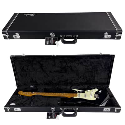 Fender Vintera II Road Worn '60s Stratocaster, Maple Fingerboard, Black image 4