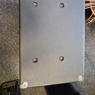 Fender Rumble 115 1x15" Bass Speaker Cabinet image 2