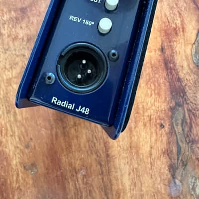 Radial J48 Active Direct Box 2010s - Blue image 3