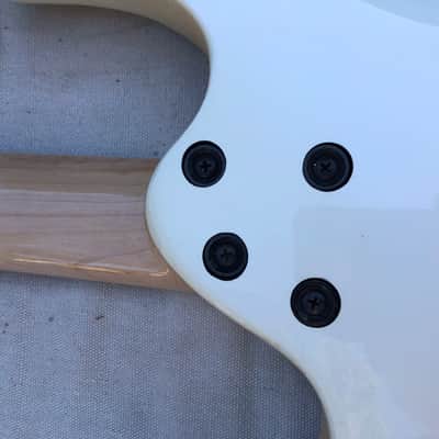 Luthier DIY Jackson 6 string project - unfinished image 12