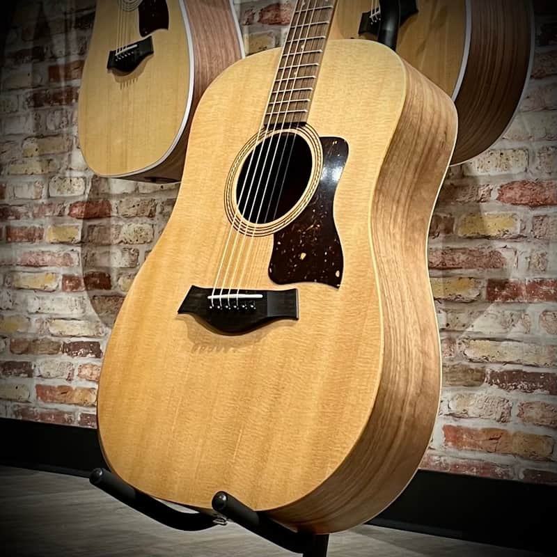 Taylor Academy 10e 2019 - 2022 | Reverb Canada