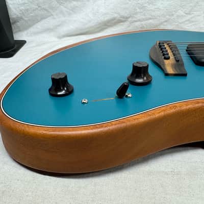 Fender American Acoustasonic Jazzmaster Guitar with Gig Bag 2021 - Ocean Turquoise / Ebony fingerboard image 15