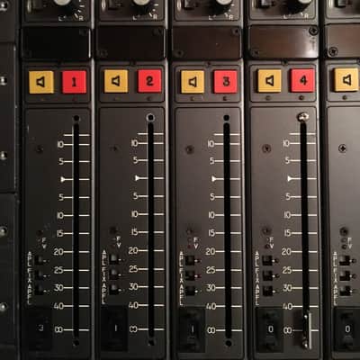 Harrison Pro 790 Vintage Analog Recording Studio Console Mixer 16 x 4 VCA Fader Control image 4