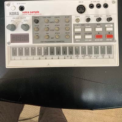Korg Volca Sample Digital Sample Sequencer 2010s - White