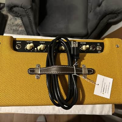 Fender Blues Junior IV 1x12-inch 15-watt Tube Combo Amp - Lacquered Tweed Sweetwater Exclusive with Eminence Red White and Blues Speaker 2025 image 7