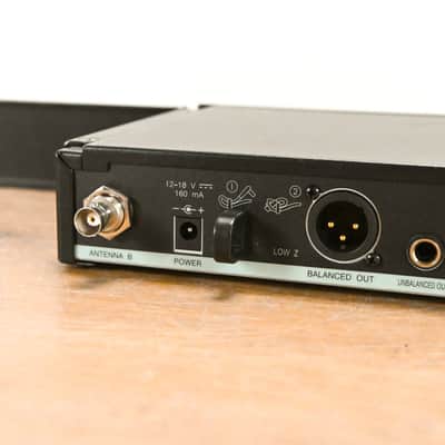Shure SLX14 Bodypack Wireless System - G4 Band (NO POWER SUPPLY) CG010XV image 7