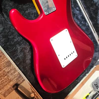 Squire strat classic vibe 60,s strat Candy apple red, rosewood fingerboard image 8
