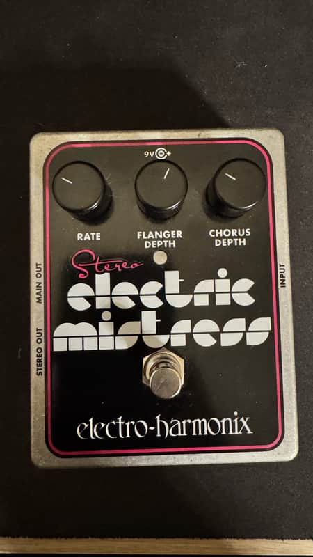 Electro-Harmonix Stereo Electric Mistress Flanger / Chorus 2007 - Present - Black / Pink image 1