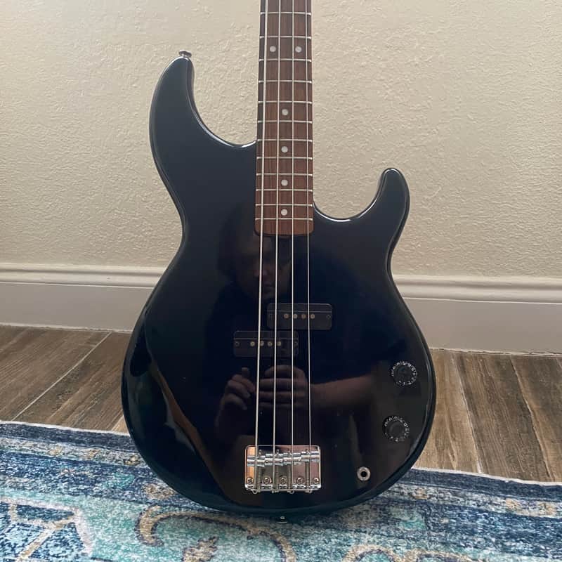 Yamaha BB300