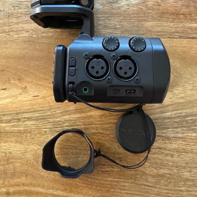 Zoom Q8n-4K UHD Handy Video Recorder 2022 - Present - Black image 3