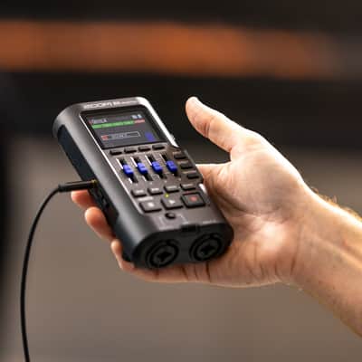 Zoom R4 MultiTrak Recorder image 7