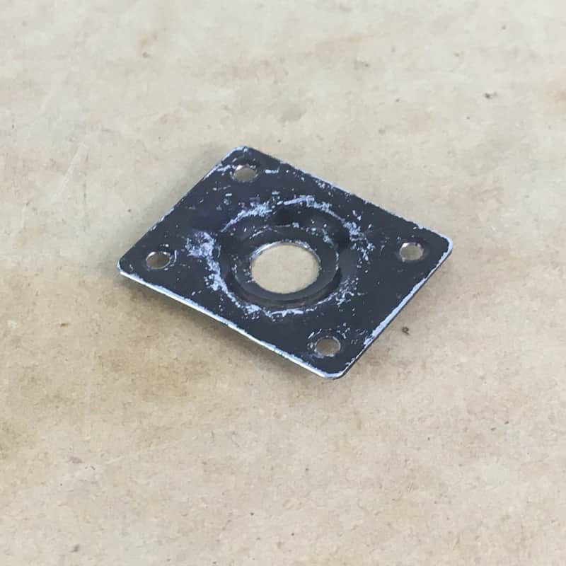 ? Luthier Parts Black square output jack plate Black relic