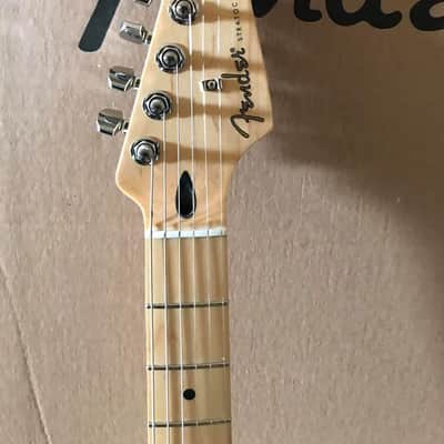 Fender Fender Player Stratocaster Maple Fingerboard Limited Edition Electric Guitar Black 2019 Black image 8