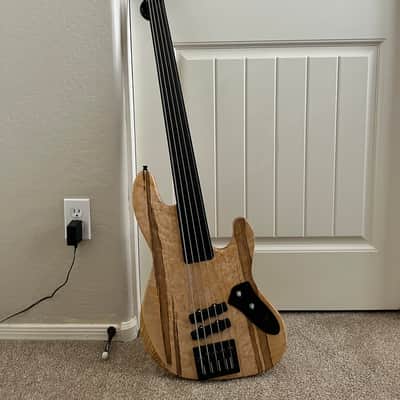 Custom J-Style Fretless 2022 Natural Oil image 2