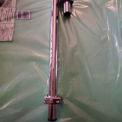 Pearl Uni-lock Tom Mount with Hinged Memory Locks - Chrome image 2