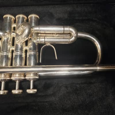 Bach TR200S Silver Intermediate Trumpet!  Serviced, New Case, Gorgeous! image 2