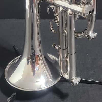 Getzen Capri 580S Cornet  ,2 Mouthpieces & soft case  .1980-1985 - Silver plated image 5