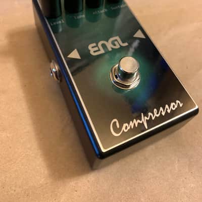 ENGL  Compressor  Pedal 2010s Compression Sustainer MINT in box with Users Manual & Power Supply image 4