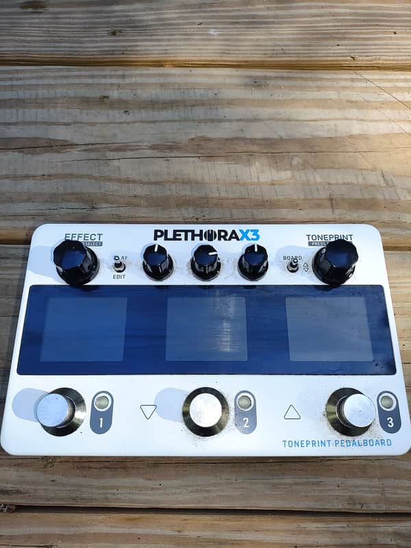 TC Electronic Plethora X3 TonePrint Multi-Effects Pedalboard