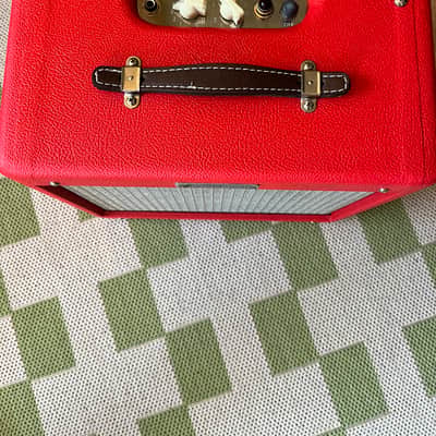 Fender Pro Junior IV FSR Limited Edition "Fiesta Red" 15-Watt 1x10" Guitar Combo 2019 - Fiesta Red image 3