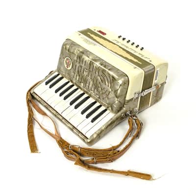 Noble Atom Accordion 1950s Pearloid owned by Billy Corgan Mellon Collie image 2