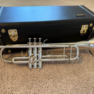 Yamaha YTR-6335HS Professional Heavyweight Bb Trumpet (Mint Condition) with Original Case & 16C4 Mouthpiece image 5