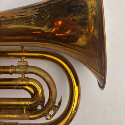 King 1124 Ultimate Marching Baritone Bb Brass Horn w/ Original Case & Accessories – Plays Great image 10