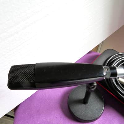 Sennheiser MD 421-U-4 Cardioid Dynamic Microphone image 5